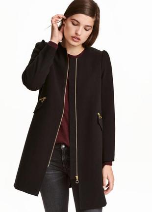 Легкое пальто из текстурной ткани и золотой фурнитурой, супер качество!!!