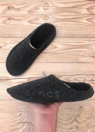 Крокс бая домашние тапцы с теплым мехом черные crocs baya slippers black1 фото