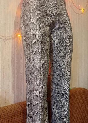 Штани стрейч розмір s