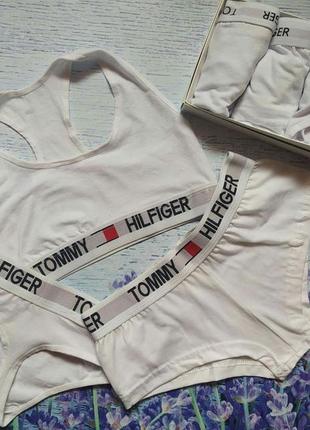 Набор женского нижнего белья tommy hilfiger 3в1 женское спортивное белье  топ+ стринги+ шортики, белый2 фото