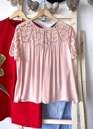 Блуза з ажурним кружевом