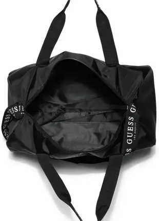 Новая небольшая спортивная черная сумка