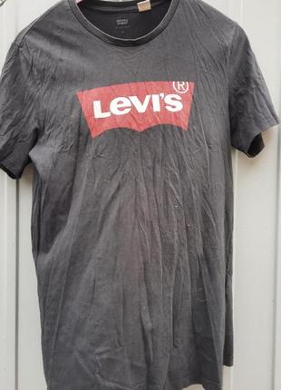 Чоловіча футболка levi's.