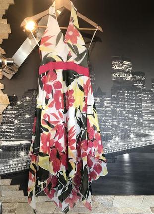 Красивое эффектное брендовое  платье