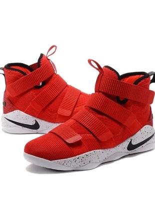 Кроссовки nike lebron soldier