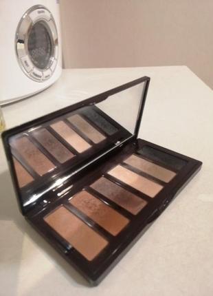 Тени Yves Saint Laurent