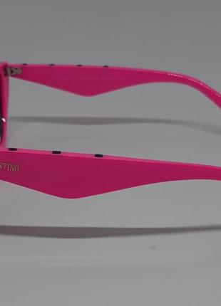 Очки в стиле valentino женские солнцезащитные кошечки узкие розово малиновые3 фото