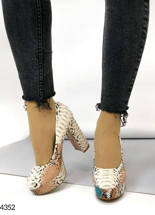 Туфли женские экокожа питон на 34,37,38р4 фото