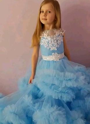 Платье голубое, платье на выпуск1 фото