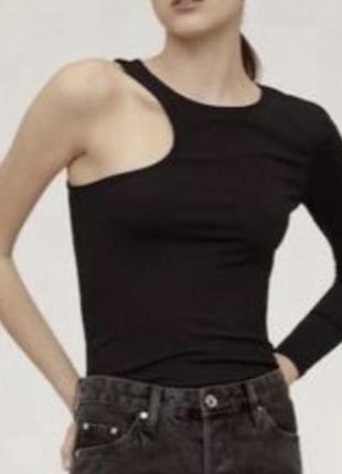 Стильна кофтинка mango з оголеним плечем