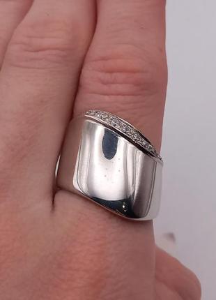 Серебряная кольца с кубическим цирконом3 фото