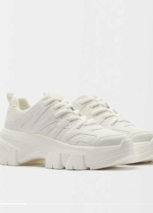 Кроссовки zara