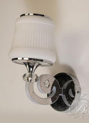 Классический настенный светильник diasha с подсветкой 5w и цоколем е14 серебро 8368/1