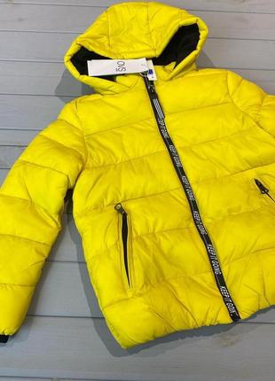 Куртка утепленная с капюшоном демисезонная жёлтая для мальчика ovs 104, 122