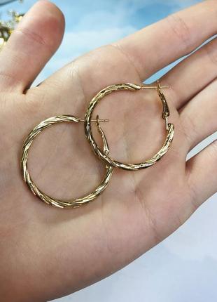 Серьги кольца золотистые металлические нержавеющая сталь серьги кольца крупные