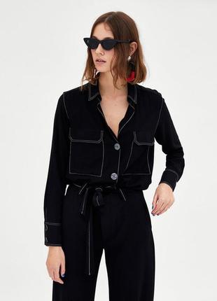 Нова чорна блуза тренд 2019 з великими кишенями zara