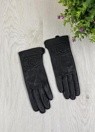 Перчатки кожаные chanel. италия