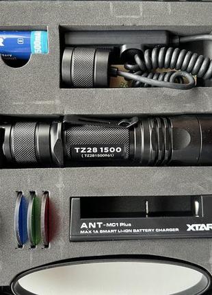 Тактичний світлодіодний ліхтар xtar tz28
