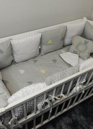 Набор в детскую кроватку для новорожденных защита( бортик 12 подушек) + плед + подушка + простынь на резинке4 фото