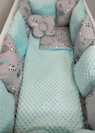 Набор в детскую кроватку для новорожденных защита( бортик 12 подушек) + плед + подушка + простынь на резинке2 фото