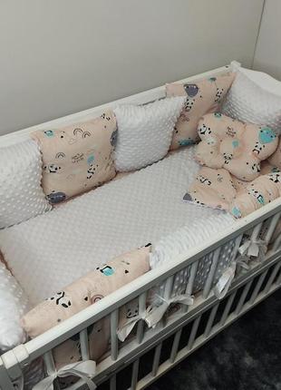 Набір у дитяче ліжечко для новонароджених захист ( бортик 12 подушок) + плед + подушка + простирадло на гумці1 фото