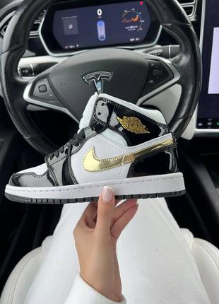 Кроссовки Air Jordan 1 High 85 Varsity Red 2020 Unten