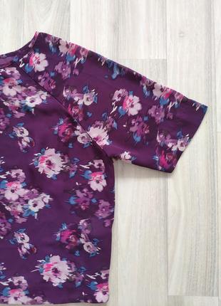 Укорочена фіолетова блузка у квітковий принт2 фото