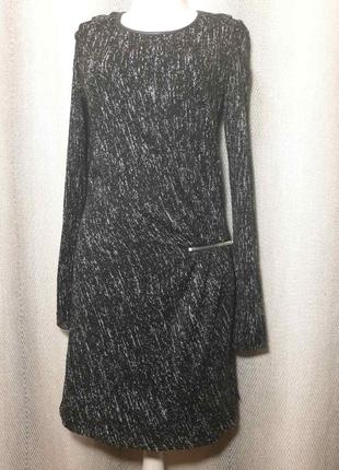 Женское брендовое трикотажное платье с рукавами1 фото