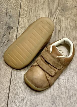 Кроссовки кожаные мокасины ботиночки на липучках анатомические clark’s (англия)