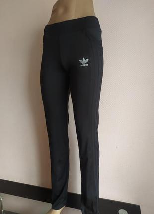 Спортивні штани adidas