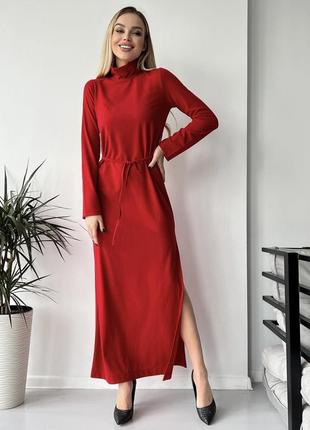 Сукня довга з розрізом в рубчик чорна червона3 фото