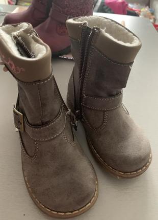 Новые зимние ботинки для девочки