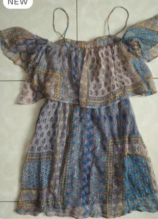 Платье шелковое