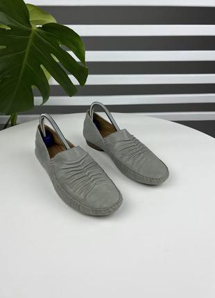 Женские кожаные туфли clarks