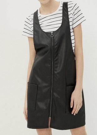 Демисезонный сарафан с экокожи