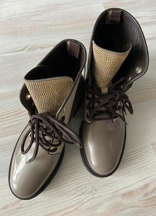 Ботинки водонепроницаемые италия по стельке 24-24,5 см.2 фото