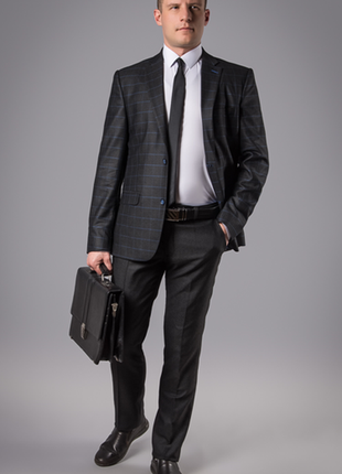 Мужской классический костюм