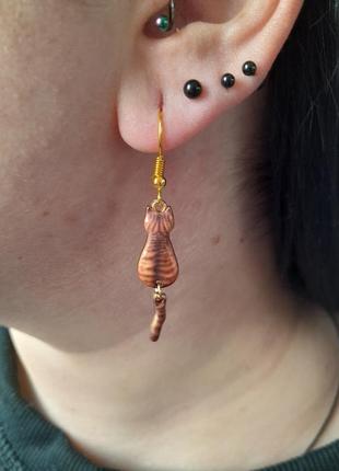 Милі оригінальні сережки котики з рухомим хвостиком