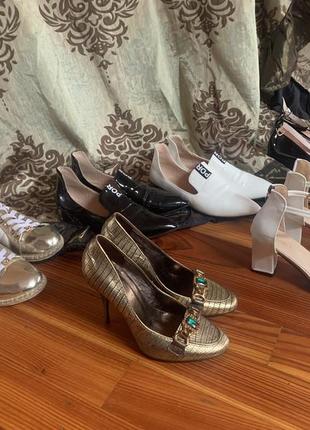 Взуття жіноче каблуки підбори туфлі класичні нові шкіряні3 фото