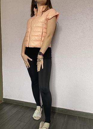 Дуже гарна жилетка