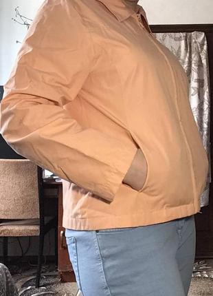 Куртка, вітровка, піджак персикового кольору1 фото