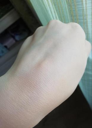 Тональный крем для лица avon "кашемир. люкс" spf 15 "оттенок beige linen"