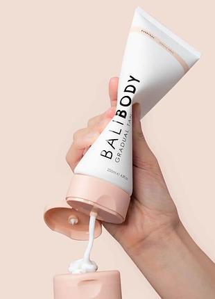 Увлажняющий лосьон для тела с постепенным эффектом загара bali body gradual tan 200 мл