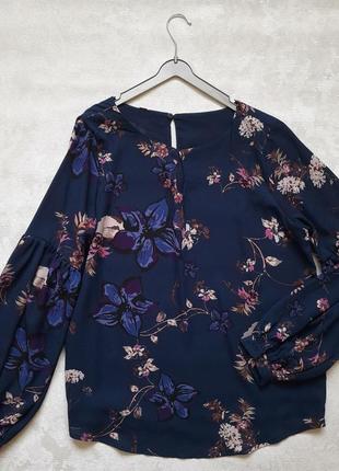 Блузка в квітковий принт