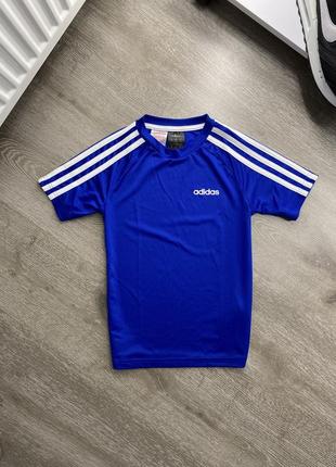 Футболка adidas