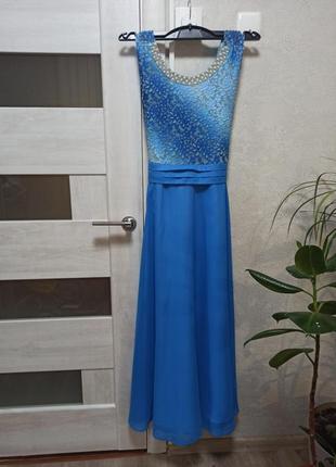 Невероятное платье