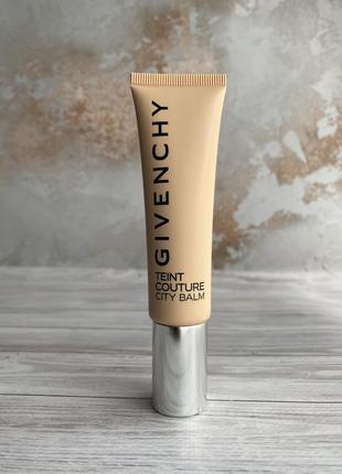 Тональная основа givenchy teint couture city balm