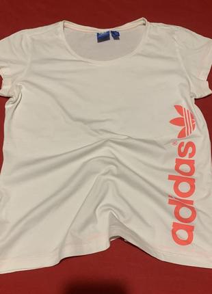 Стильная оригинальная футболка от adidas р. l