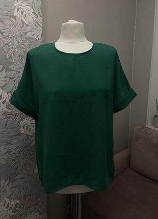 Подовжена футболка stradivarius