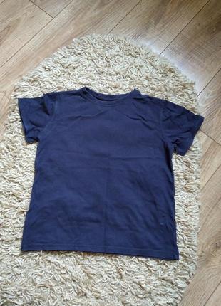 Фірмова футболка на хлопчика